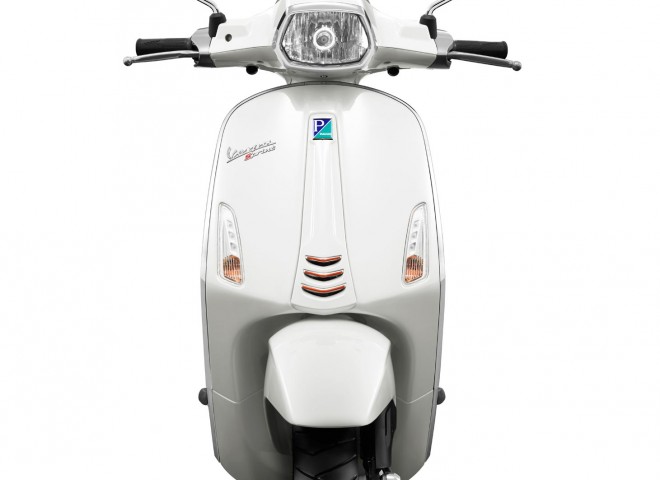Vespa Sprint white
