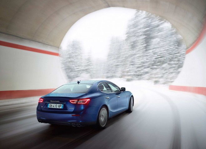 Maserati Ghibli tunnel