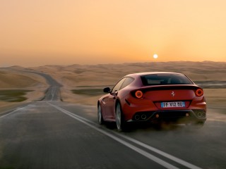 Ferrari FF desert road
