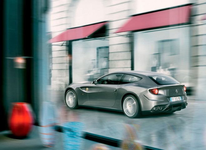 Ferrari FF brochure